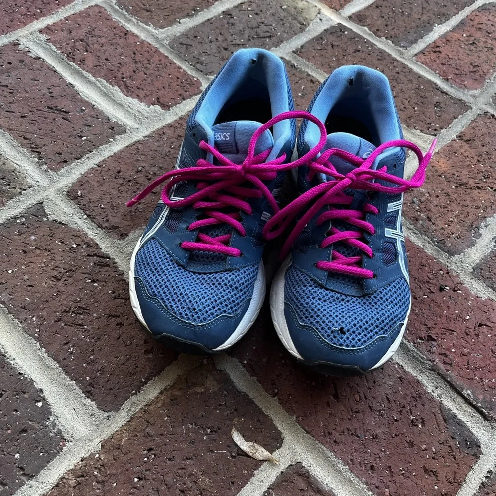 ASICS shoes - Picture 1 of 3